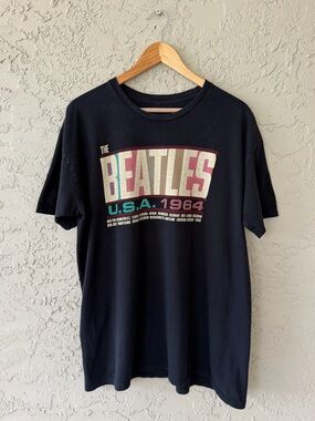 The Beatles USA 1964 Distressed Graphic T-Shirt Black